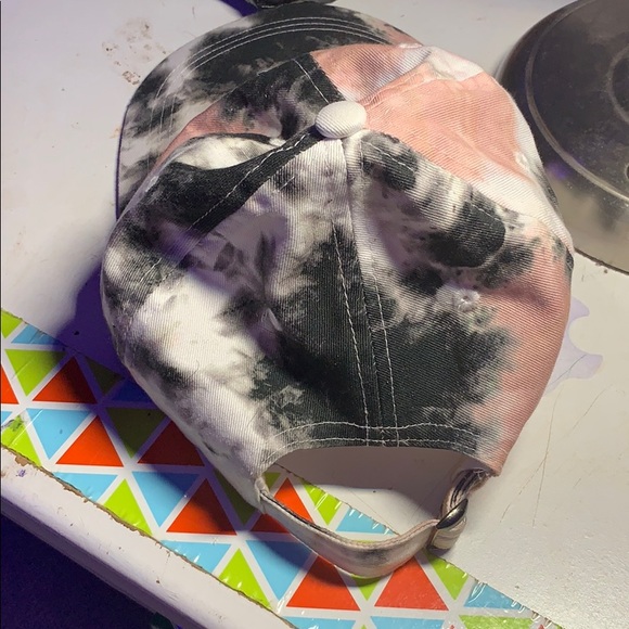 Urban Outfitters Tie Dye Hat - Picture 2 of 2